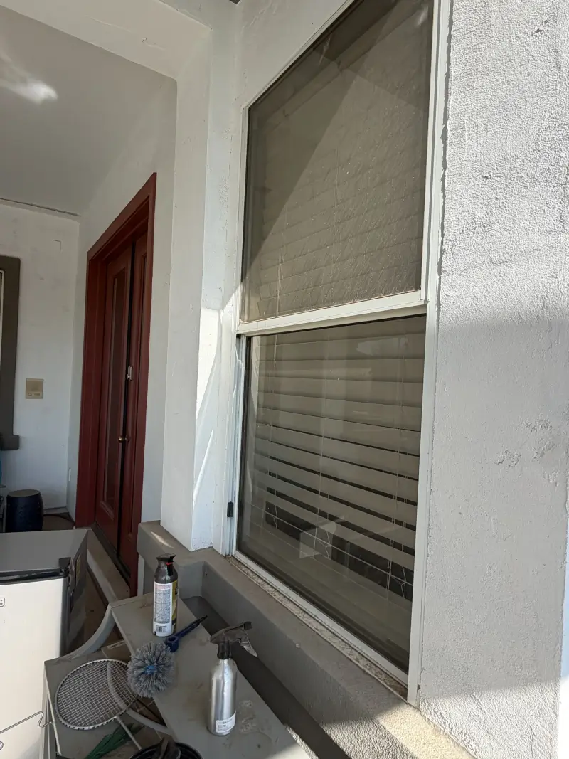 Exterior window before AZ Glitz and Glam window cleaning